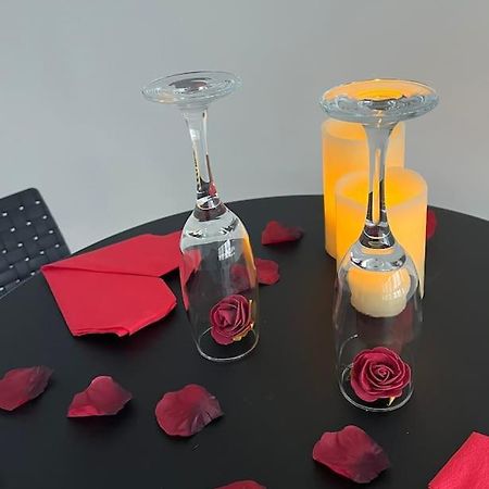 Suite « Body Love » - Jacuzzi Privatif Creteil Ngoại thất bức ảnh